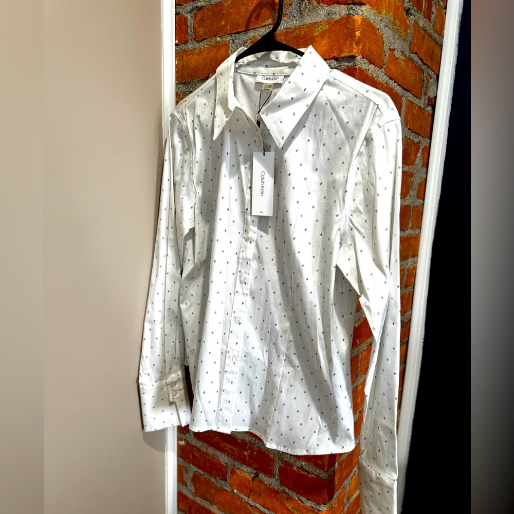 NWT Women’s Calvin Klein Suit Button Down